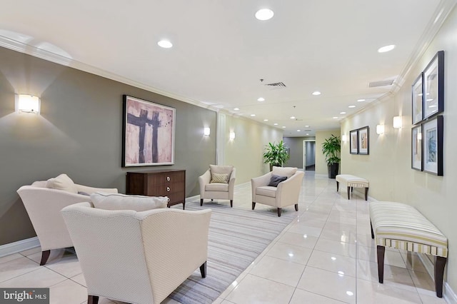960 Fell St Unit 609, Baltimore, MD 21231 - community lobby featuring ornamental molding and recessed lighting