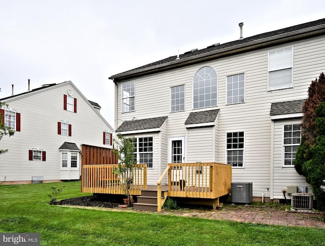 316 Wheatfield Cir, Hatfield, PA 19440 - rear view of property with a lawn, a deck, and a shingled roof