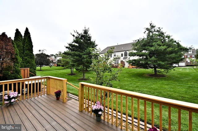 316 Wheatfield Cir, Hatfield, PA 19440 - deck with a yard