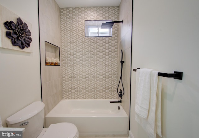 921 S Conestoga St, Philadelphia, PA 19143 - full bathroom featuring toilet and washtub / shower combination