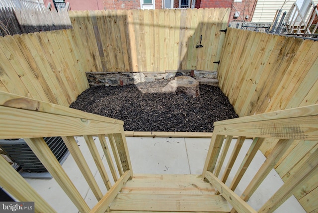 921 S Conestoga St, Philadelphia, PA 19143 - view of yard