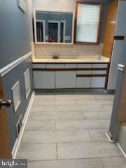 7128 Crestshire, Baltimore, MD 21222 - bathroom with vanity