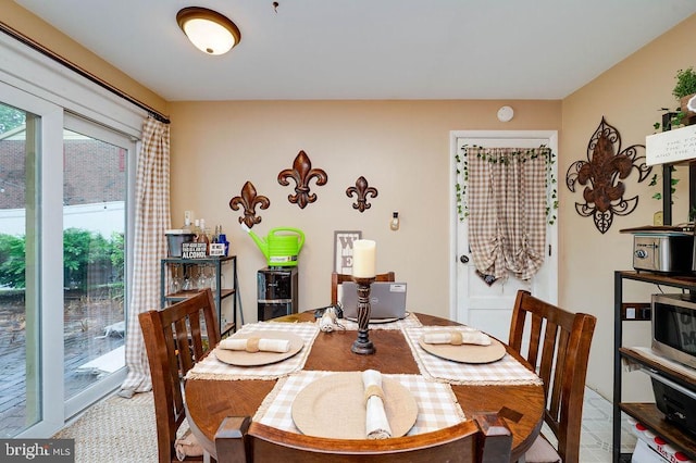 2170 Reading Blvd, Reading, PA 19609 - view of dining space