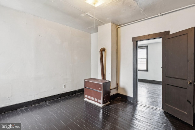 111/2 College Ave, Annapolis, MD 21401 - empty room with dark wood finished floors and baseboards