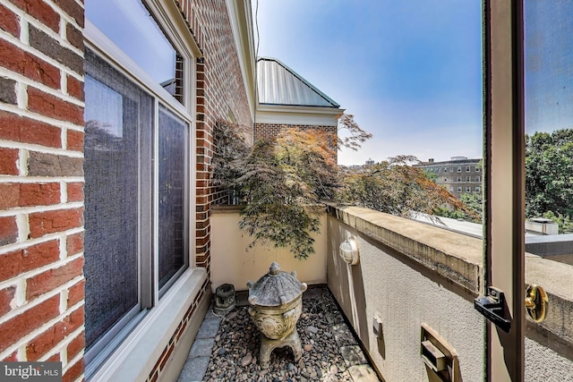 2801 Connecticut Ave NW Unit 32, Washington, DC 20008 - view of balcony