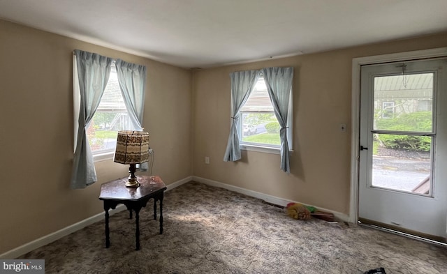 2100 Lincoln Ave, Wilmington, DE 19809 - carpeted empty room featuring baseboards
