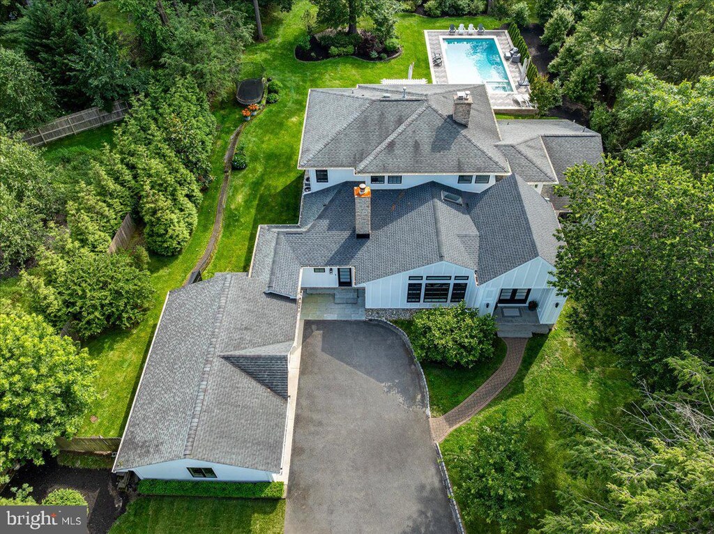 44 Locust Ln, Princeton, NJ 08540 - view from above of property featuring a pool