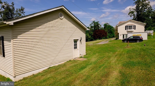 4179 Fiery Run Rd, Linden, VA 22642 - view of side of home with a lawn