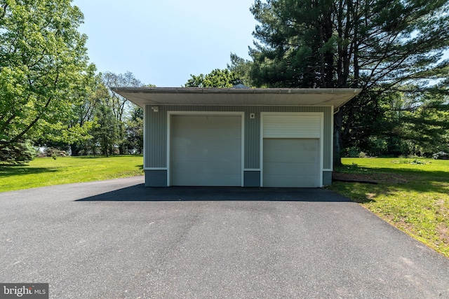 2462 Route Unit 412, Hellertown, PA 18055 - view of detached garage