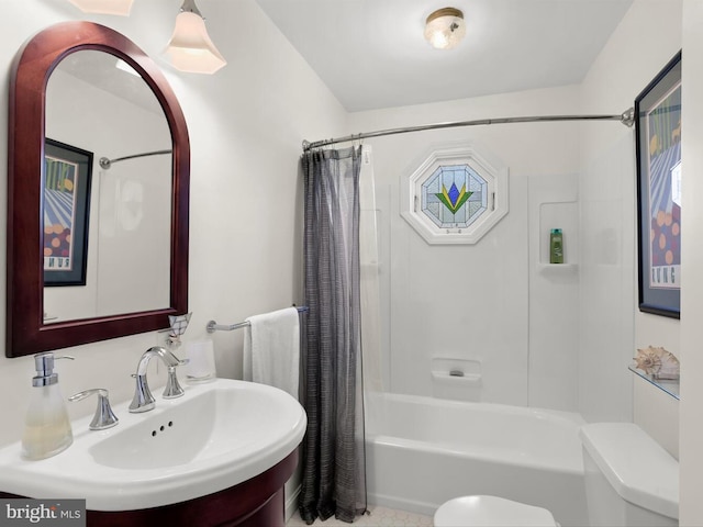 13310 Mockingbird Ln, Bowie, MD 20720 - bathroom with toilet and shower / tub combo with curtain