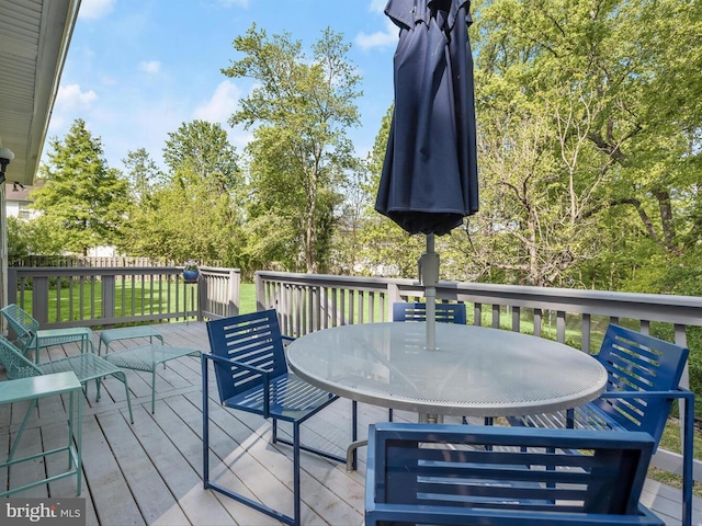 13310 Mockingbird Ln, Bowie, MD 20720 - deck with outdoor dining area