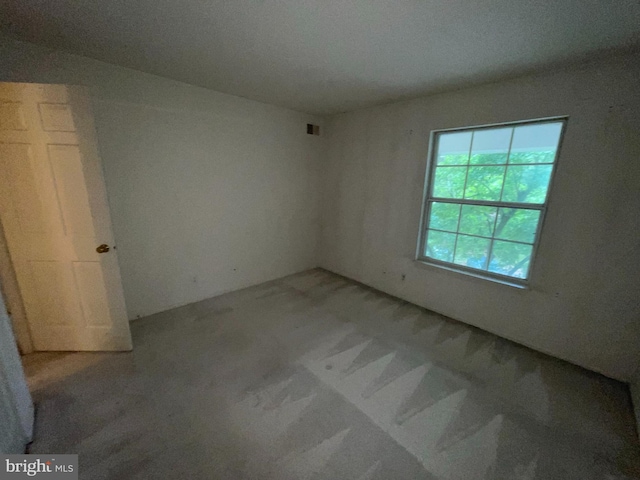 7630 Provincial Dr Unit 307, Mclean, VA 22102 - unfurnished room featuring light colored carpet
