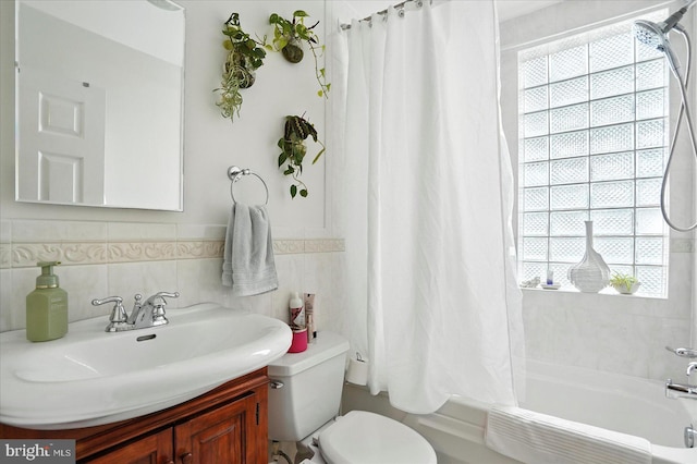 8141 Gray Haven Rd, Baltimore, MD 21222 - bathroom featuring vanity, shower / bath combo, and tile walls