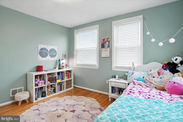 8141 Gray Haven Rd, Baltimore, MD 21222 - bedroom featuring wood finished floors and baseboards