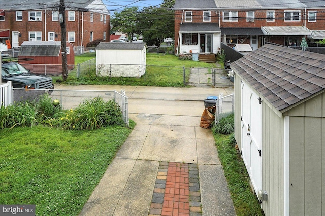 8141 Gray Haven Rd, Baltimore, MD 21222 - view of fenced yard