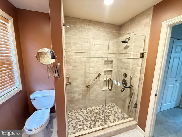 127 Winding Hill Dr, Lancaster, PA 17601 - bathroom with a shower stall and toilet