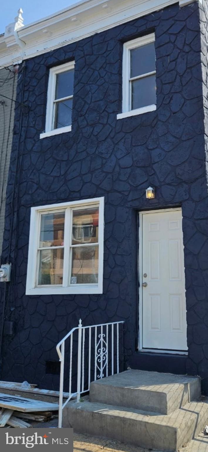 1111 Louis St, Camden, NJ 08103 - view of front of property featuring stone siding