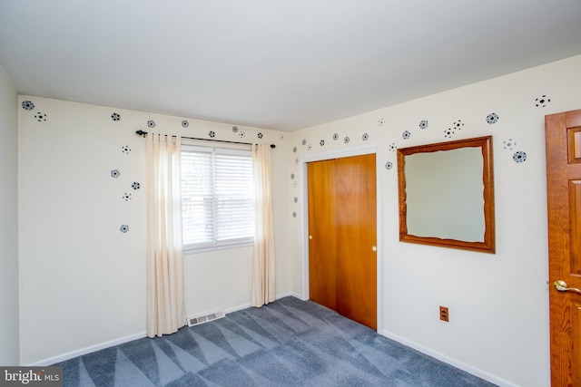 1018 Hilltop Rd, Warminster, PA 18974 - unfurnished room featuring dark carpet and baseboards