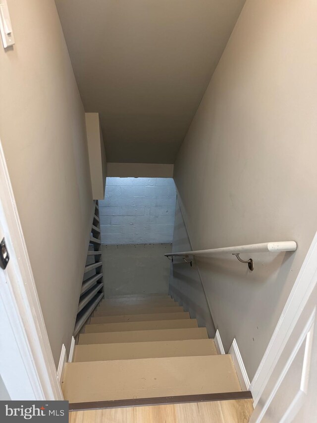 512 Majestic Ave, Bellmawr, NJ 08031 - view of stairs