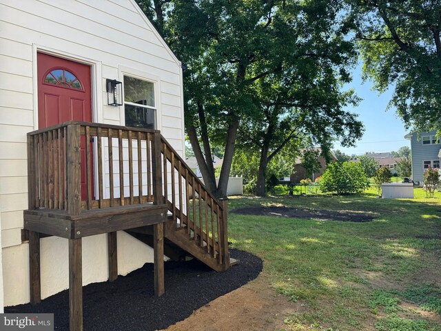 512 Majestic Ave, Bellmawr, NJ 08031 - view of grassy yard