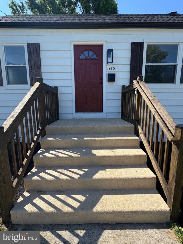 512 Majestic Ave, Bellmawr, NJ 08031 - entrance to property