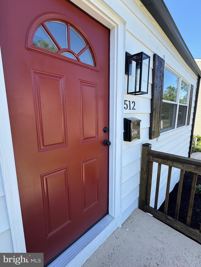 512 Majestic Ave, Bellmawr, NJ 08031 - property entrance