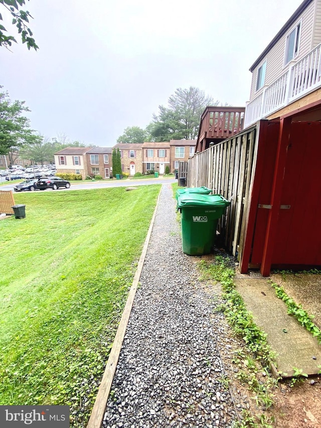 1064 W W Side Dr Unit 25-F, Gaithersburg, MD 20878 - view of grassy yard