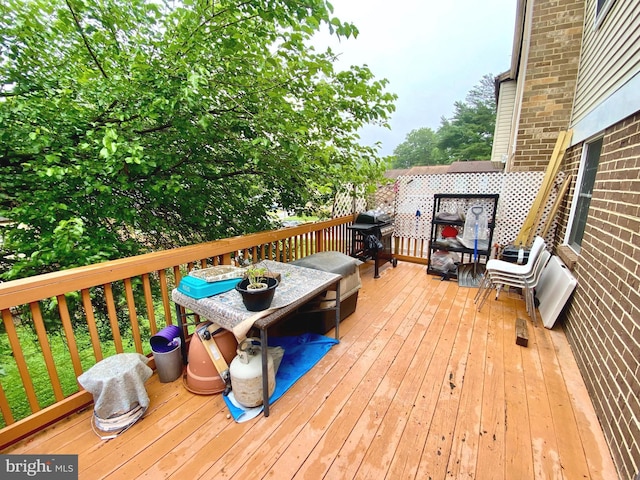 1064 W W Side Dr Unit 25-F, Gaithersburg, MD 20878 - deck featuring a grill