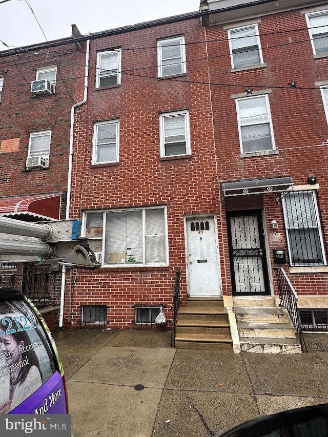 1618 S 6th St, Philadelphia, PA 19148 - view of front of house featuring brick siding and cooling unit
