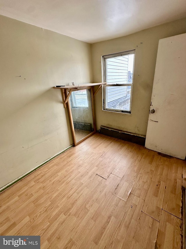 1618 S 6th St, Philadelphia, PA 19148 - unfurnished room with wood finished floors