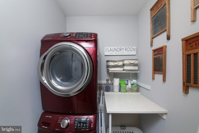 1318 E Eyre St, Philadelphia, PA 19125 - laundry area featuring estacked washer and dryer