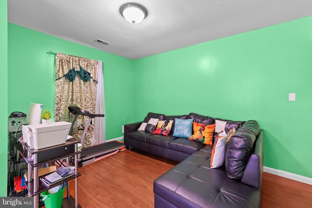 1401 Kenny, Burlington, NJ 08016 - living room with wood finished floors and baseboards