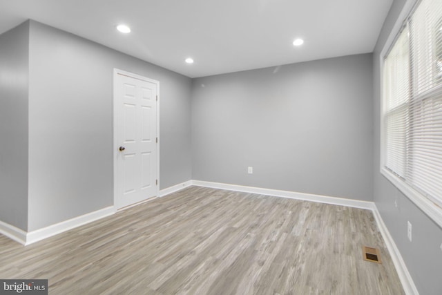 659 Charraway Rd, Baltimore, MD 21229 - spare room featuring light wood-style floors and recessed lighting