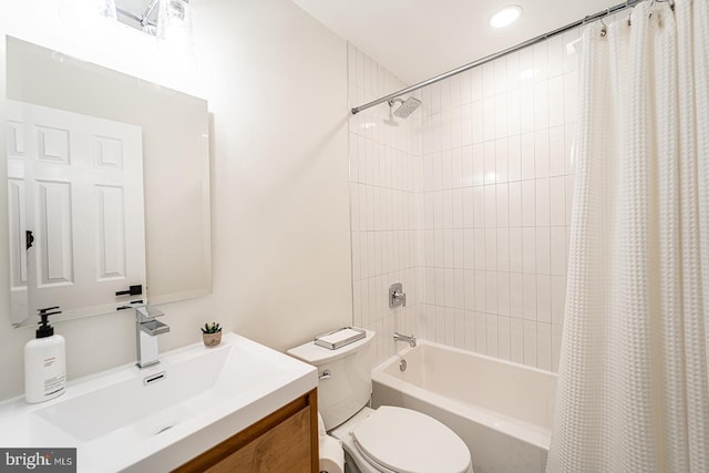 7913 Double Creek Ct, Springfield, VA 22153 - full bathroom featuring vanity, shower / tub combo with curtain, and recessed lighting