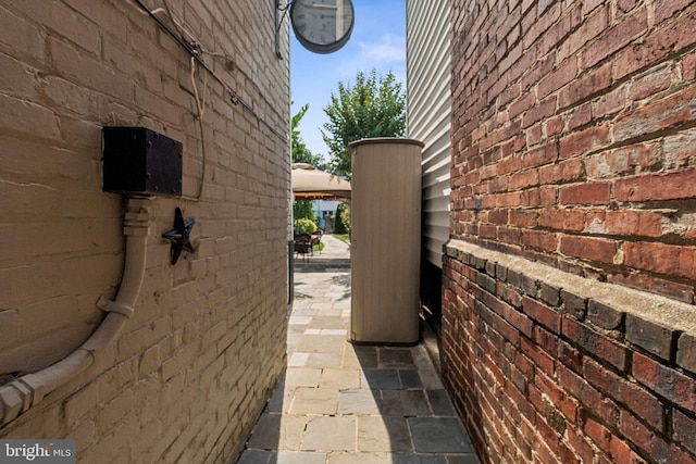 425 16th St SE, Washington, DC 20003 - view of side of property with brick siding