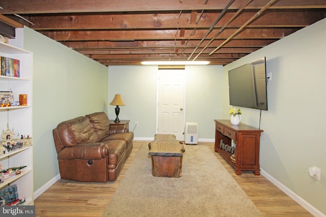 311 Norman Dr, Newark, DE 19702 - living area featuring wood finished floors and baseboards