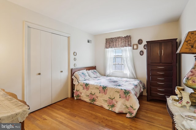 1606 Peacock Ln, Silver Spring, MD 20904 - bedroom featuring a closet and light wood finished floors