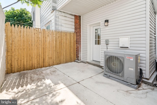 1835 Dudley St, Philadelphia, PA 19145 - view of patio