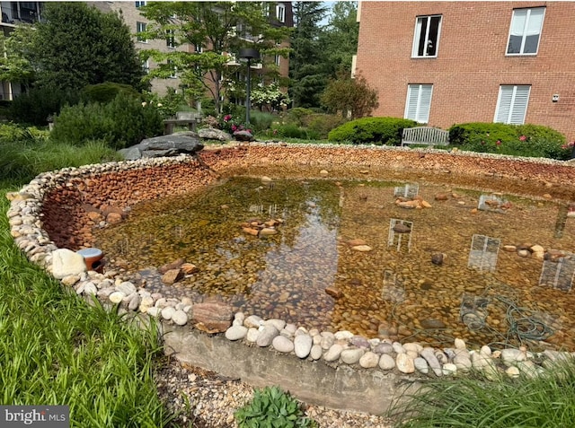 8101 Connecticut Ave Unit N-102, Chevy Chase, MD 20815 - view of yard