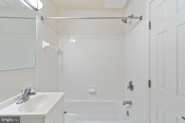1009 Chillum Rd Unit 305, Hyattsville, MD 20782 - full bathroom with vanity and  shower combination