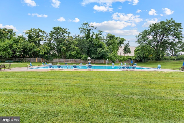 1009 Chillum Rd Unit 305, Hyattsville, MD 20782 - view of community pool