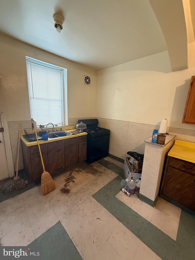 2430 W Allegheny Ave, Philadelphia, PA 19132 - misc room with a sink and wainscoting