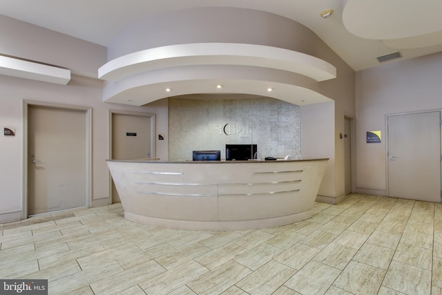 3650 S Glebe Rd Unit 239, Arlington, VA 22202 - welcome area with lofted ceiling