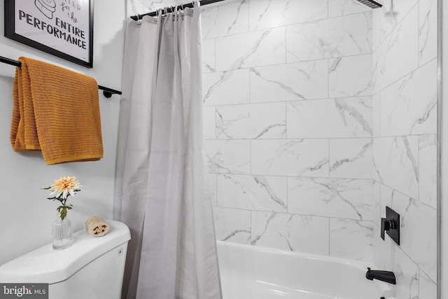 2910 Georgia Ave, Halethorpe, MD 21227 - bathroom featuring shower / bath combo with shower curtain and toilet