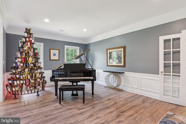 1508 Cornerstone Ct, Crownsville, MD 21032 - sitting room featuring wood finished floors, ornamental molding, a wainscoted wall, and recessed lighting