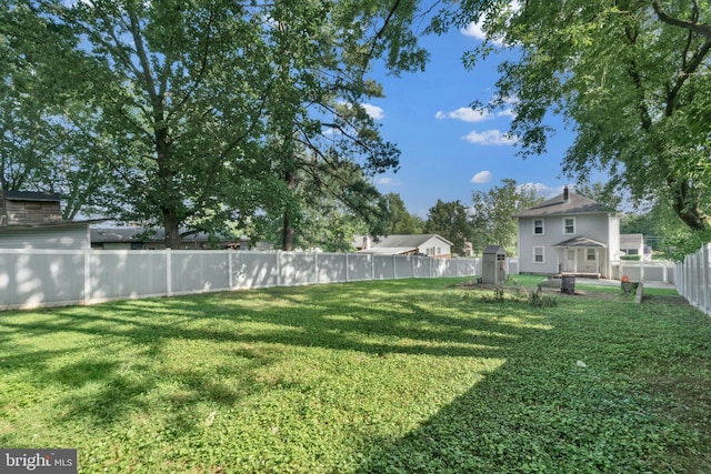 370 Nicholson Rd, Baltimore, MD 21221 - fenced backyard with a storage unit