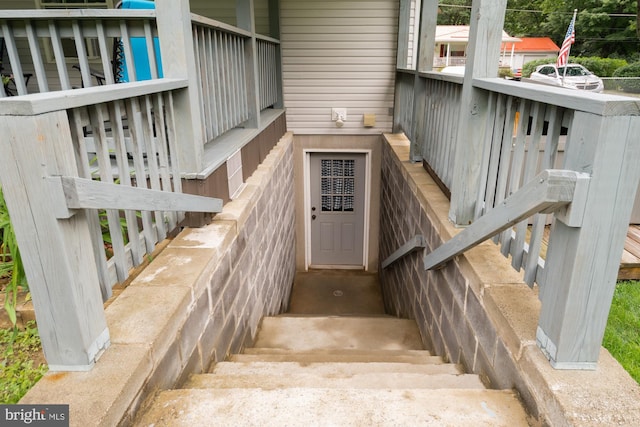108 W Center St, Kitzmiller, MD 21538 - view of staircase