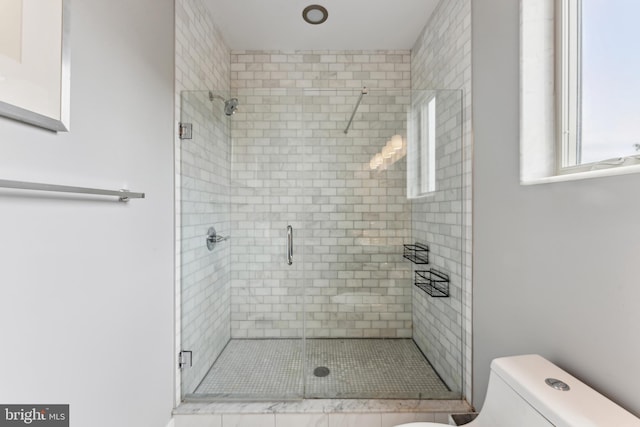 2228 Carpenter St, Philadelphia, PA 19146 - bathroom with toilet and a shower stall