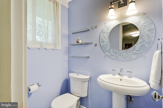 8615 Acorn Cir, Vienna, VA 22180 - bathroom with toilet and a sink