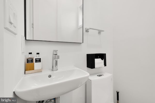 146 S St NW Unit B, Washington, DC 20001 - bathroom with a sink and toilet